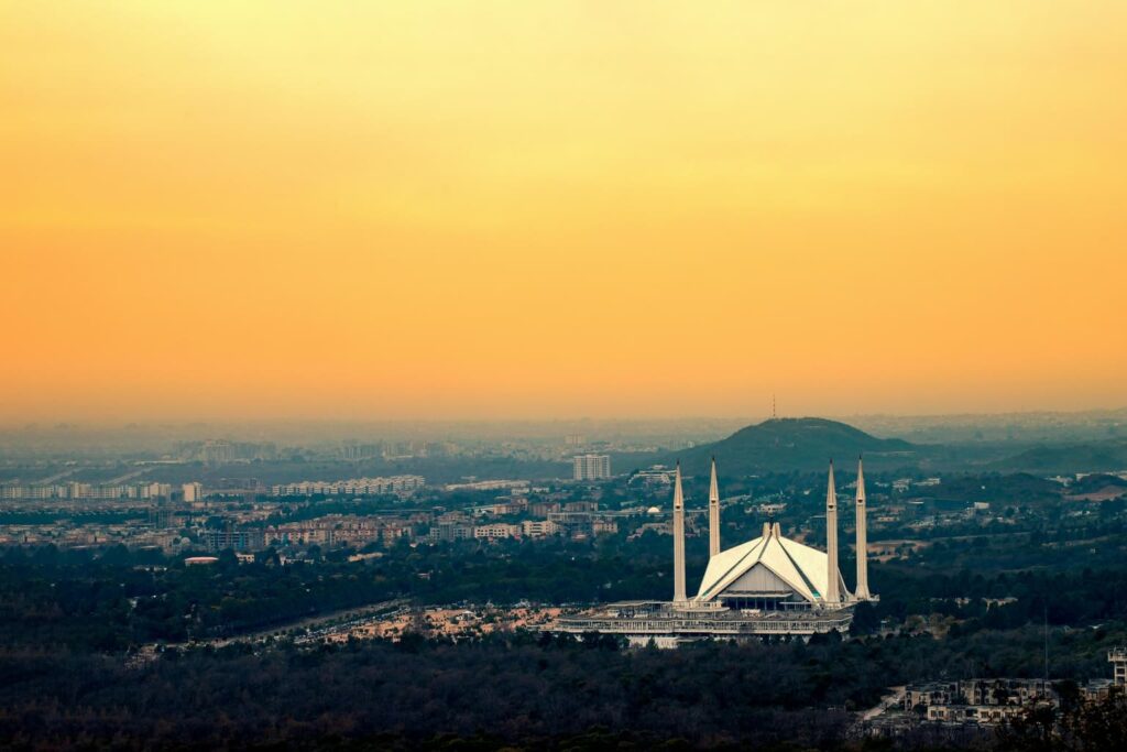 faisal mosque pakistan